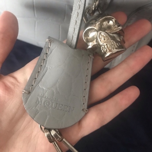 Authentic Alexander McQueen Skull Mini Bag in Grey Croc Leather - Picture 11 of 12